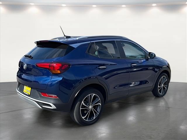 Used 2023 Buick Encore GX Select FWD image 4