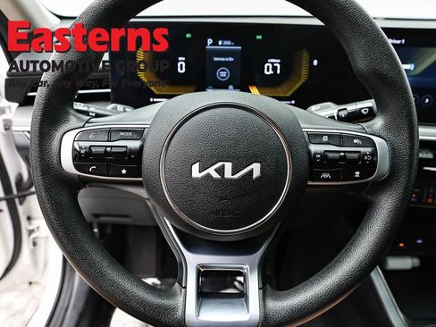 Used 2025 Kia K5 LXS FWD image 10