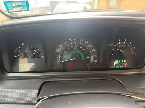 Used 2010 Dodge Journey SXT w/ Flexible Seating Group image 10