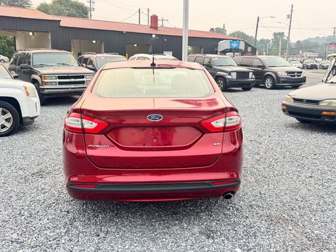 Used 2014 Ford Fusion SE FWD image 5