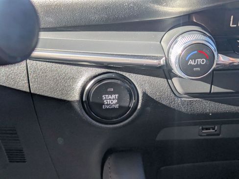 Used 2019 MAZDA MAZDA3 Sedan FWD image 22