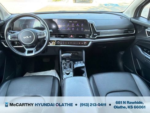 Used 2024 Kia Sportage EX FWD image 3