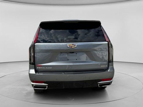 Certified 2021 Cadillac Escalade Premium Luxury AWD/4WD image 3