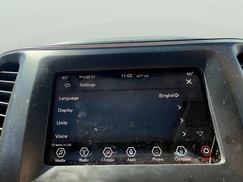 Used 2019 Jeep Cherokee Latitude Plus w/ Comfort/Convenience Group AWD/4WD image 22