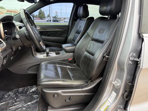 Used 2014 Jeep Grand Cherokee Overland RWD image 11