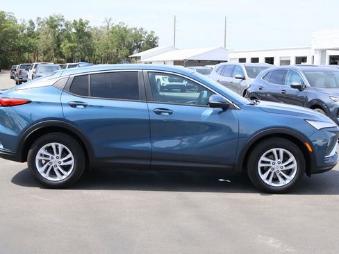 Certified 2024 Buick Envista Preferred w/ Convenience II Package FWD image 11