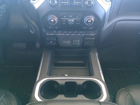 Used 2019 Chevrolet Silverado 1500 RST AWD/4WD image 11