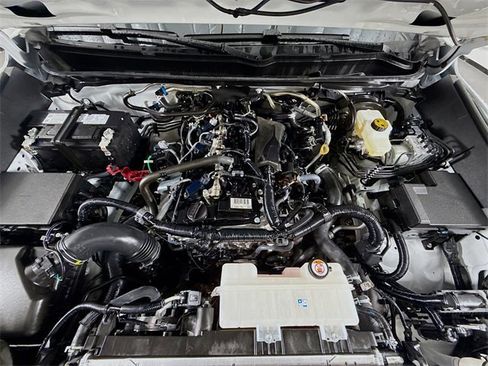 Certified 2025 Toyota Tacoma TRD Off-Road image 28