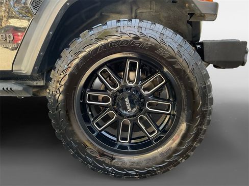 Used 2020 Jeep Gladiator Sport w/ Quick Order Package 24S image 15