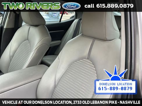 Used 2020 Toyota Camry SE image 17
