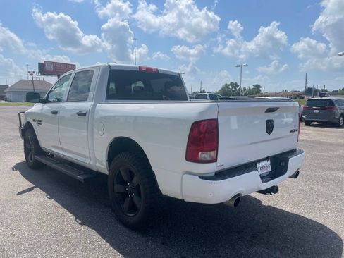 Used 2019 RAM 1500 Express w/ Express Value Package AWD/4WD image 5