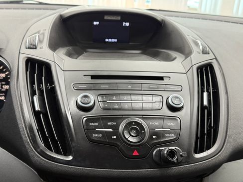 Used 2017 Ford Escape SE FWD image 32