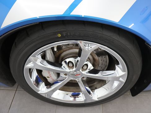 Used 2010 Chevrolet Corvette Grand Sport w/ Preferred Equipment Group RWD image 3
