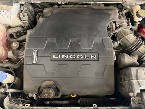 Used 2016 Lincoln MKX Premiere FWD image 9