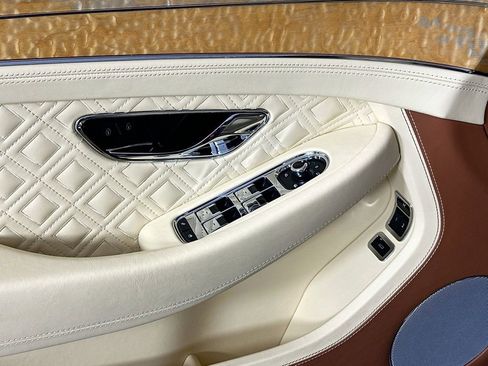 Used 2020 Bentley Continental GT AWD/4WD image 18