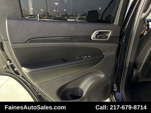 Used 2019 Jeep Grand Cherokee Altitude image 39