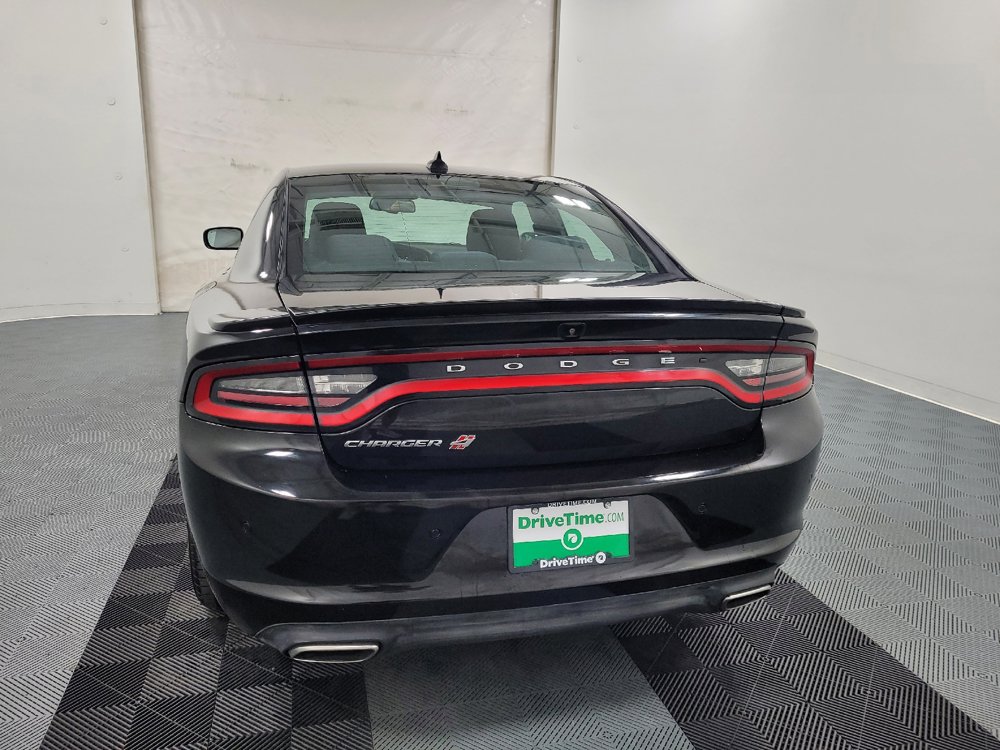 Used 2019 Dodge Charger SXT AWD/4WD image 6