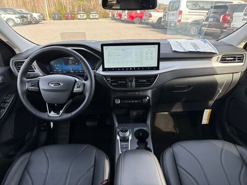 New 2025 Ford Escape SE w/ PHEV Premium Package image 12