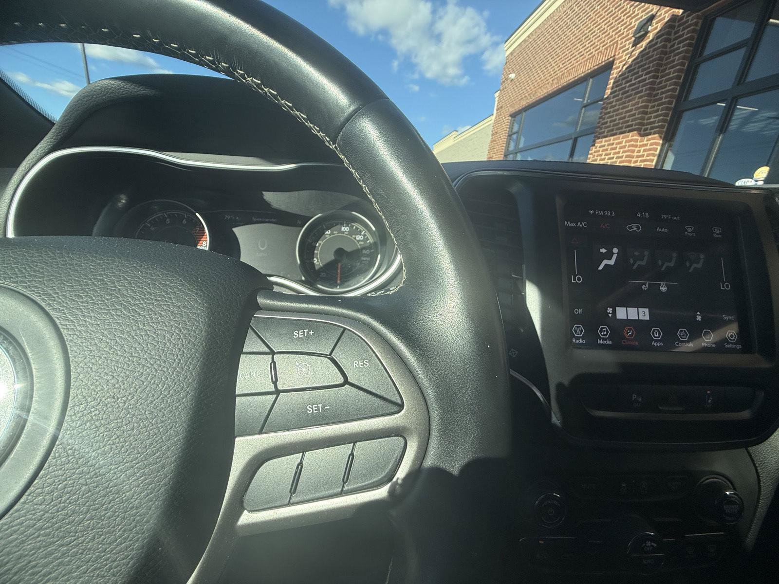 Used 2021 Jeep Cherokee Latitude Lux 80th Anniv w/ Quick Order Package 26U 80TH AWD/4WD image 11