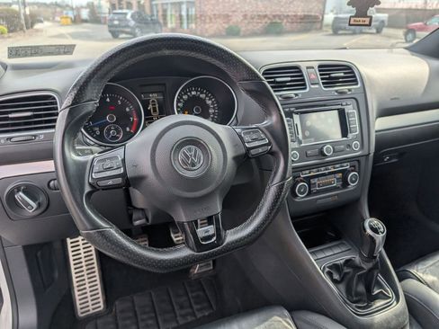 Used 2013 Volkswagen Golf 4-Door image 16