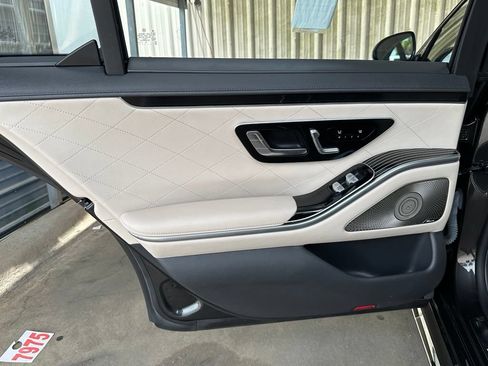 Used 2023 Mercedes-Benz S 580 4MATIC Sedan image 26
