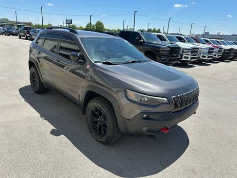 Used 2022 Jeep Cherokee Trailhawk w/ Premium Leather Package AWD/4WD image 22