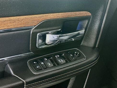 Used 2018 RAM 2500 Laramie w/ Convenience Group image 24