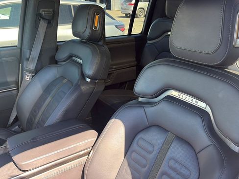 Used 2022 Rivian R1S Launch Edition AWD/4WD image 16