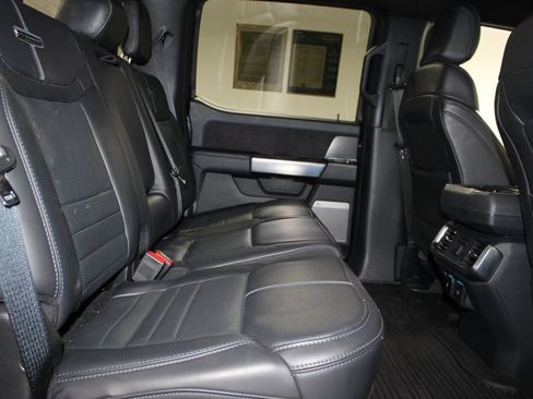Used 2025 Ford F150 Platinum AWD/4WD image 32