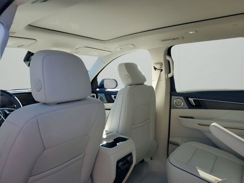 New 2026 Buick Enclave Avenir w/ Super Cruise Package image 18