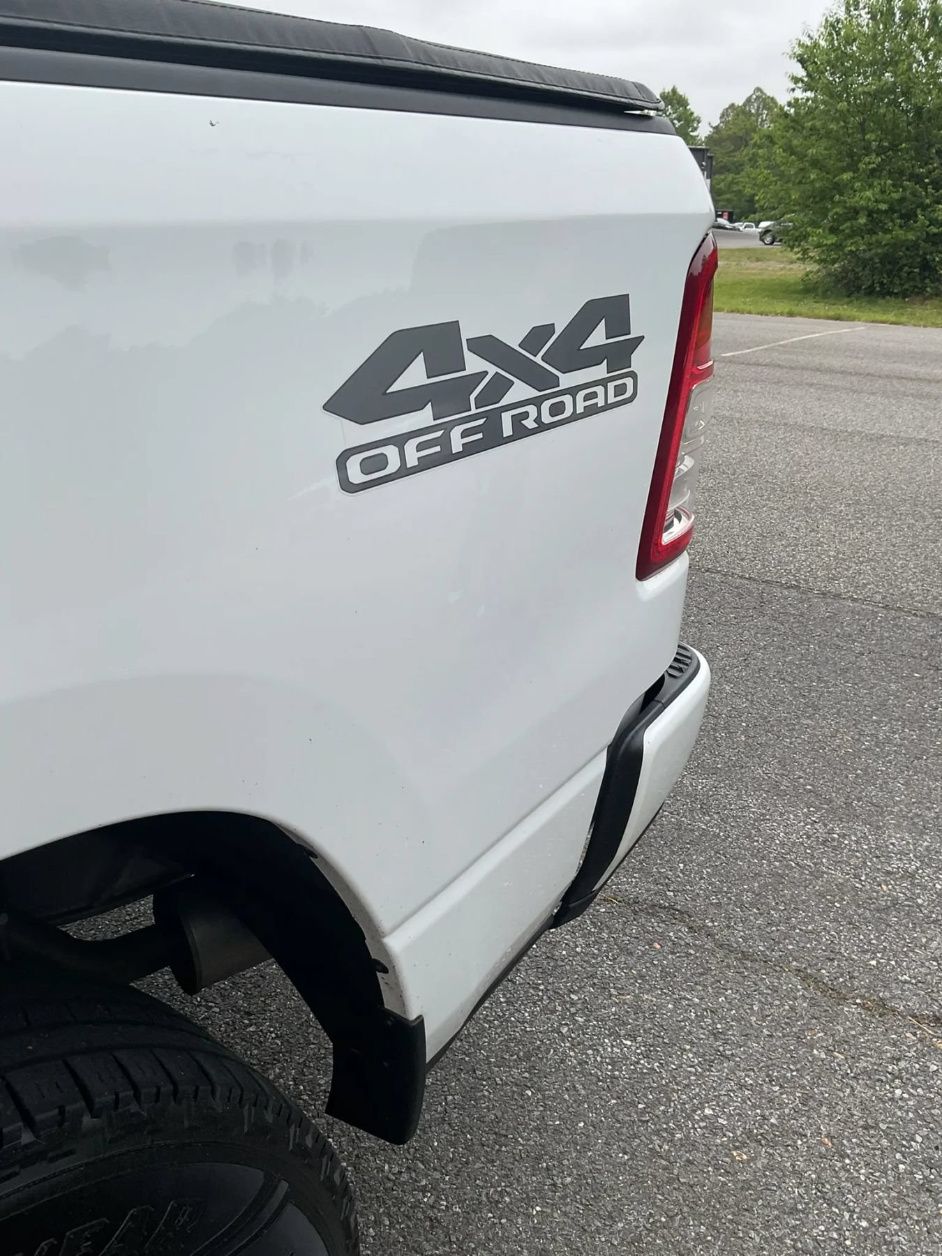 Used 2019 RAM 1500 Big Horn AWD/4WD image 11