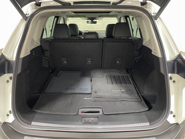 Used 2023 Nissan Rogue SV w/ SV Premium B Package AWD/4WD image 25