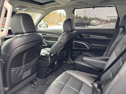 Certified 2022 Kia Telluride EX w/ EX Premium Package image 13