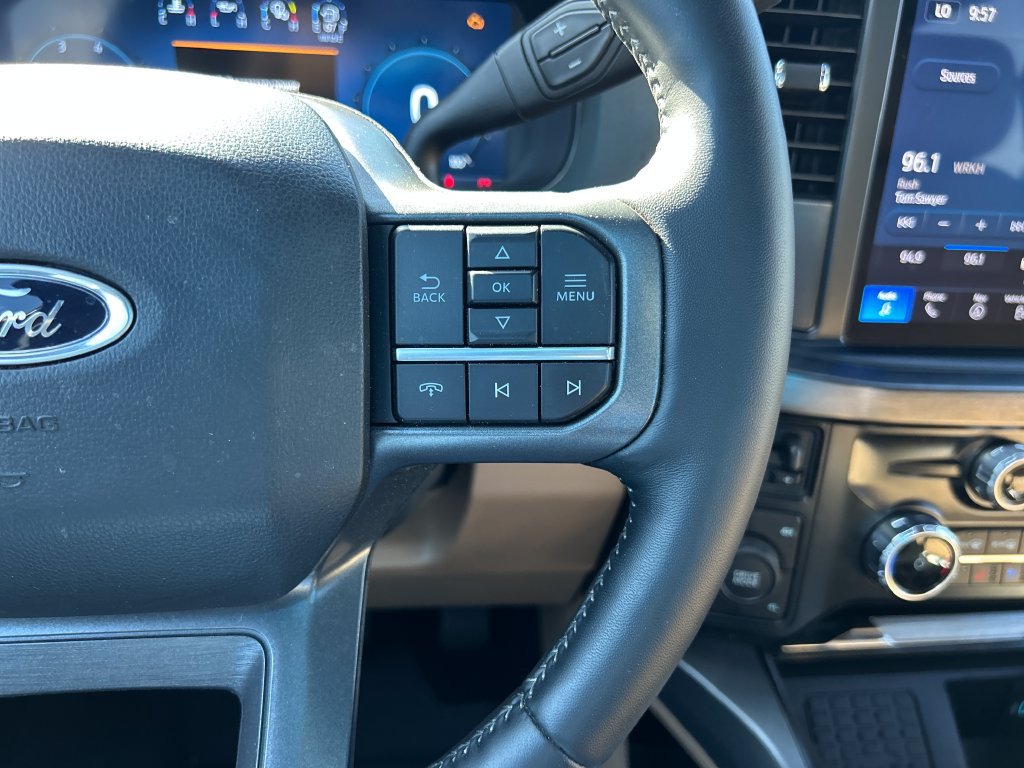 Used 2024 Ford F250 Lariat w/ Sport Appearance Package AWD/4WD image 23