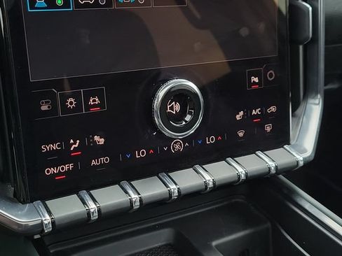 Used 2025 GMC Acadia AT4 w/ LPO, Floor Liner Package AWD/4WD image 19