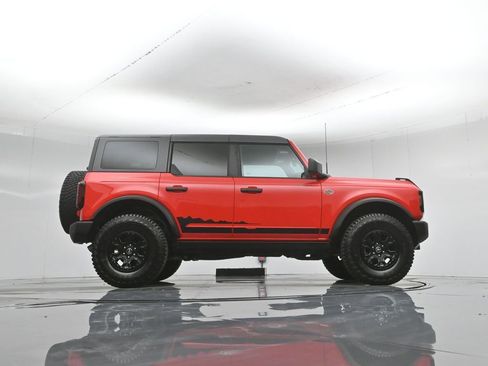 Certified 2023 Ford Bronco Wildtrak AWD/4WD image 50