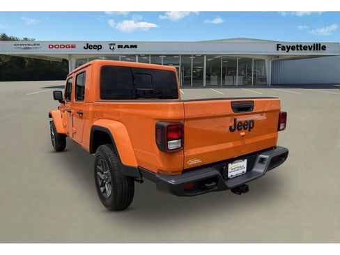New 2025 Jeep Gladiator Sport image 5