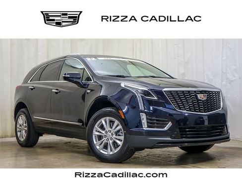 Certified 2022 Cadillac XT5 Luxury w/ LPO, Floor Liner Package FWD image 1