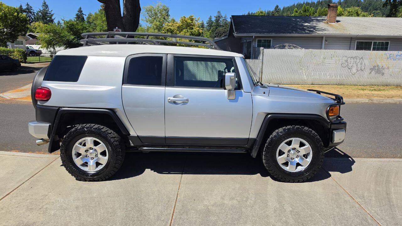 Used 2007 Toyota FJ Cruiser 4WD image 4
