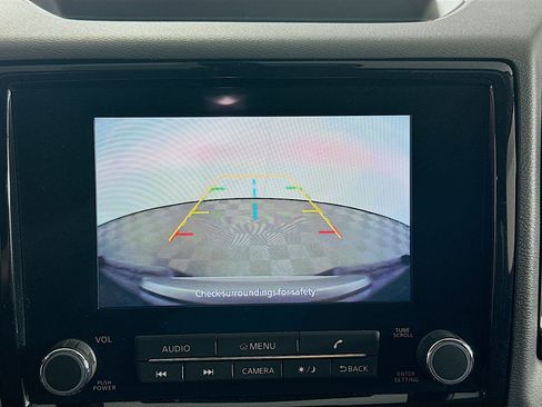 Used 2022 Nissan Frontier S image 21