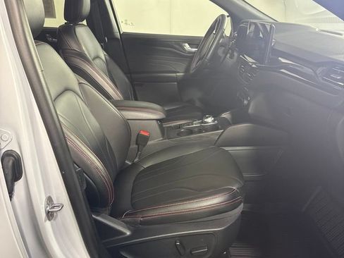 Used 2025 Ford Escape ST-Line Elite w/ Premium Technology Package AWD/4WD image 18