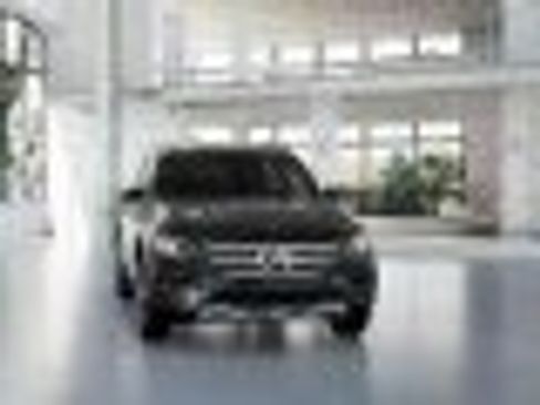 New 2025 Mercedes-Benz GLB 250 image 8