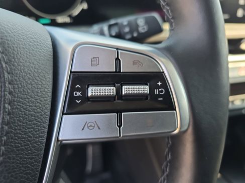 Used 2024 Kia Telluride SX w/ Towing Package image 20