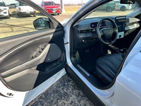 Certified 2021 Ford Mustang Mach-E Premium image 11
