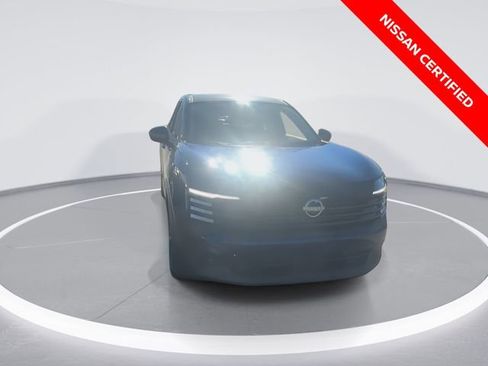 Certified 2025 Nissan Kicks SV image 3