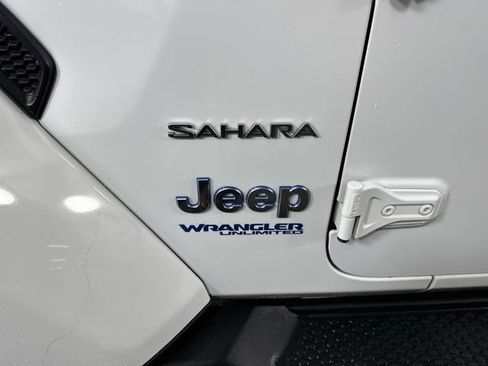 Used 2021 Jeep Wrangler Unlimited Sahara w/ Safety Group image 10