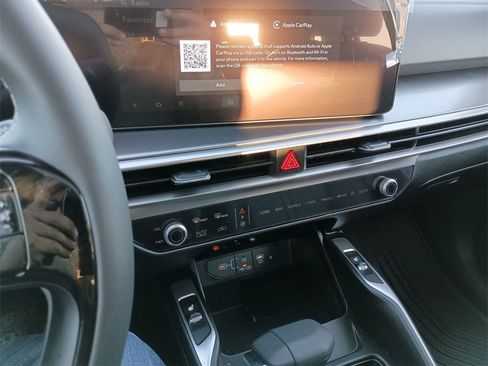 New 2026 Kia Sorento S w/ S Panoramic Sunroof Package image 24