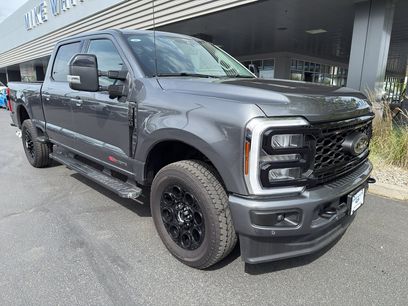 New 2026 Ford F350 Lariat w/ Black Appearance Package