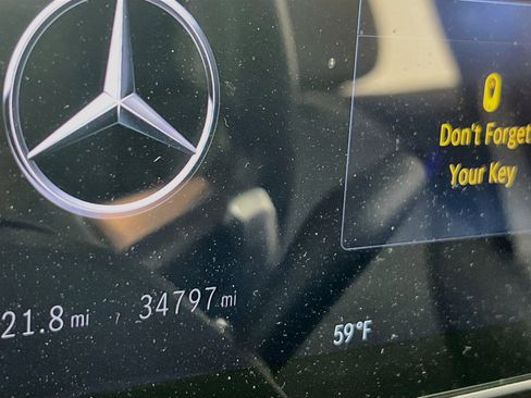 Used 2022 Mercedes-Benz C 300 4MATIC Sedan image 12