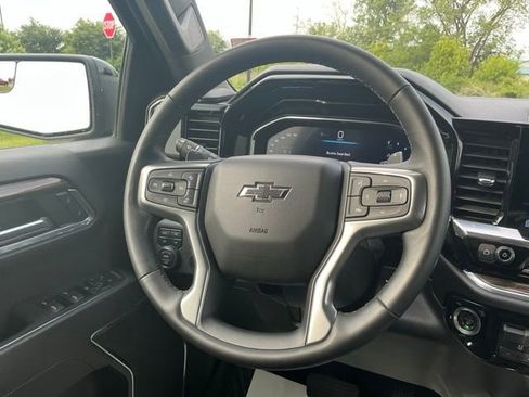 Used 2023 Chevrolet Silverado 1500 RST AWD/4WD image 22